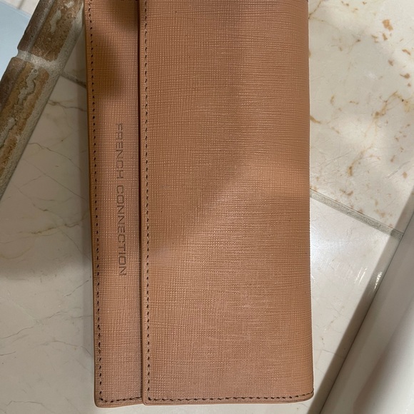 French connection tan wallet new with tags - Picture 2 of 5